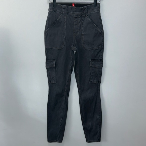 Spanx Stretch Twill Ankle Cargo Pant in Washed Black 20311R Women's Medium - Picture 2 of 13